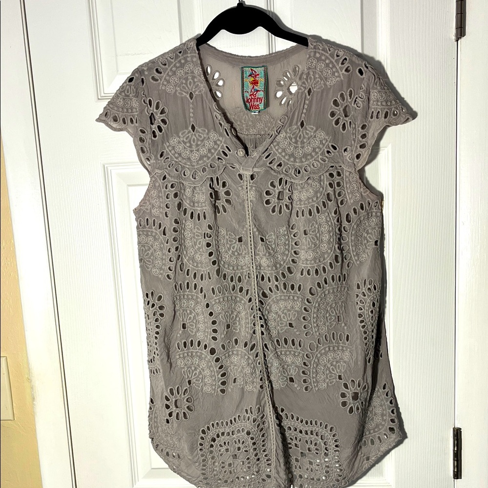 Johnny Was Mariertta gray eyelit cap sleeve embroidered pullover tunic v neck Sm
